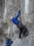 Julo assuré par Gaston dans la "Terray", Dry des Nants dans les gorges de Court, 2008