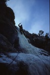 La 3e longueur du Must des Gorges est un peu moins ardue, 2003