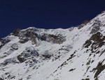 Couloir Marinelli avec le bivouac qui émerge à peine de la neige