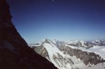 Arête de Zmutt, Cervin. Photo de notre cordée prise, du nez de Zmutt, par Patrick qui ouvrait "Free Tibet"