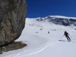 Descente sur la Täschhütte en neige de cinéma