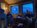 Retour à la maison après une belle entrée en matière