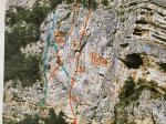 En orange, Pulse et Stop Sika, en bleu The Wall et les Hirondelles, des voies de haute voltige dans le secteur de la Face de Plagne