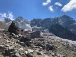 Cabane du Dom, ça fait bien longtemps que j y suis monté pour la première fois, à l âge de 8 ans, avec mon père et mon grand-père