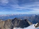 Les 4000 du Nadelgrat au premier plan, et ceux de l Oberland au second
